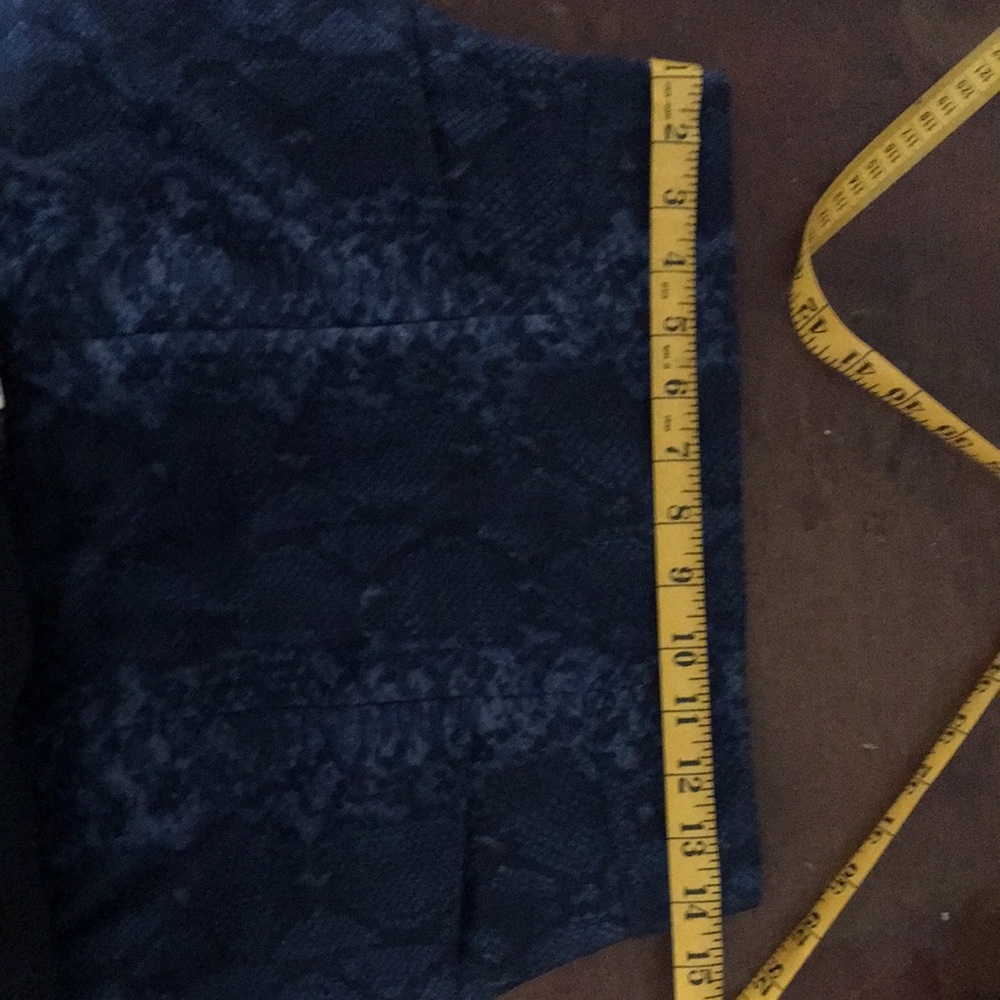Above the knee skirt - Picture 8 of 8